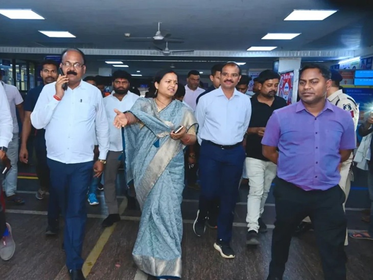 जिला अस्पताल में अव्यवस्था पर मंत्री लक्ष्मी राजवाड़े अस्पताल ने नाराजगी जताई।