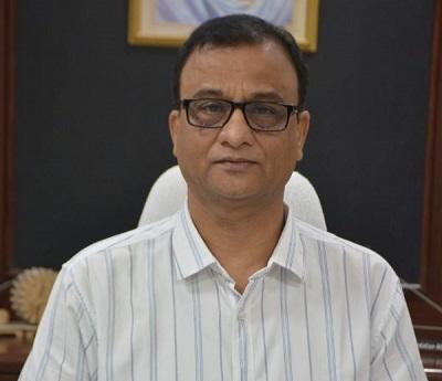 मुकुल शर्मा का तबादला मुख्यमंत्री के विशिष्ट सचिव पद पर कर दिया गया है।