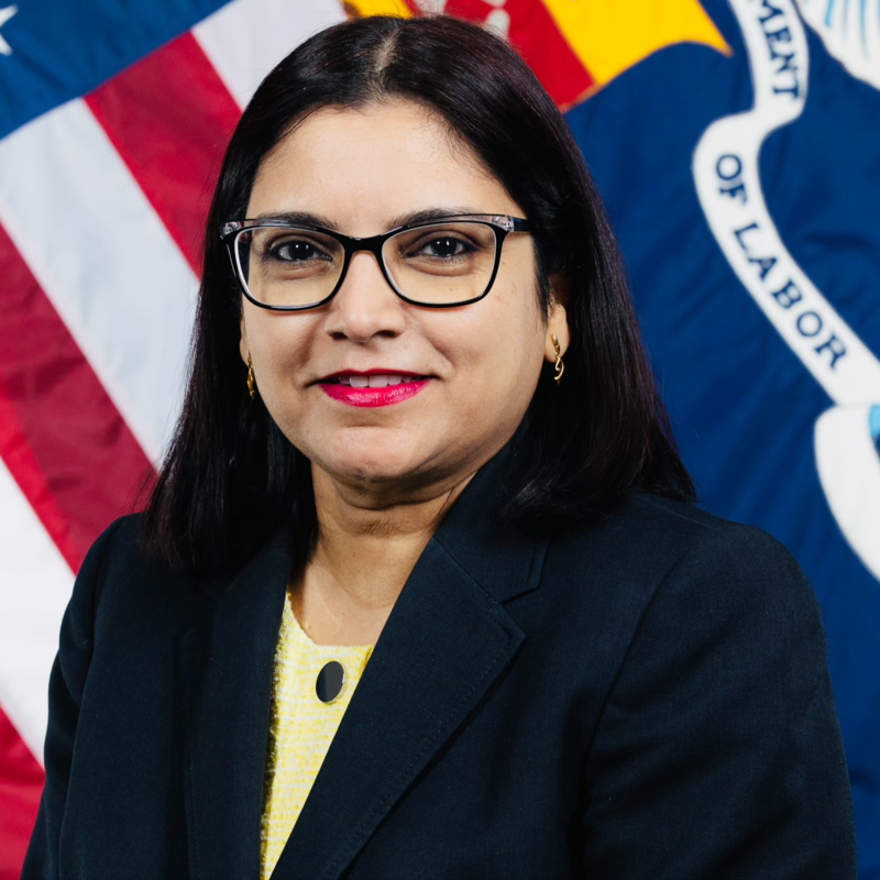 मंगला ने अब तक US डिपार्टमेंट की AI मॉर्डनाइजेशन और साइबर सिक्यॉरिटी सिस्टम्स को मजबूत करने के लिए काम किया है।