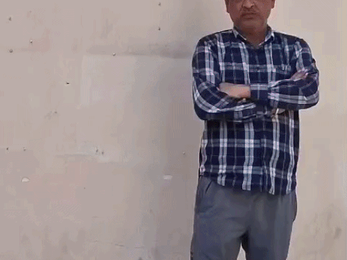 पोस्टमॉर्टम हाउस में मौजूद मृतक रामपाल के परिजन।