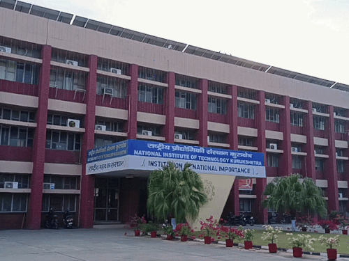 कुरुक्षेत्र NIT में बीटेक का स्टूडेंट था पवन।