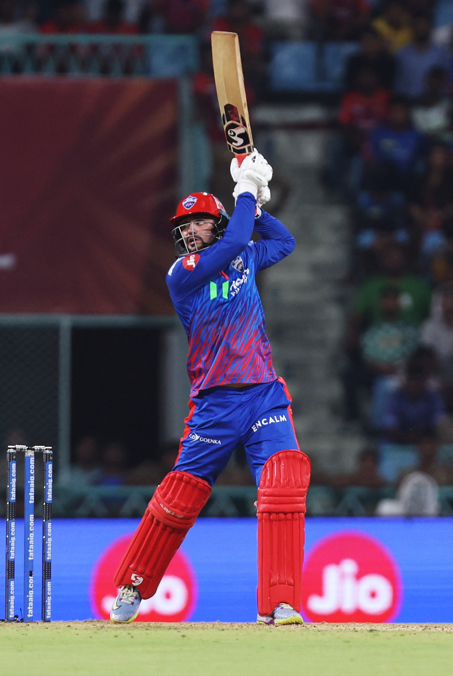 समीर रिजवी ने 36 बॉल पर फिफ्टी लगा दी।