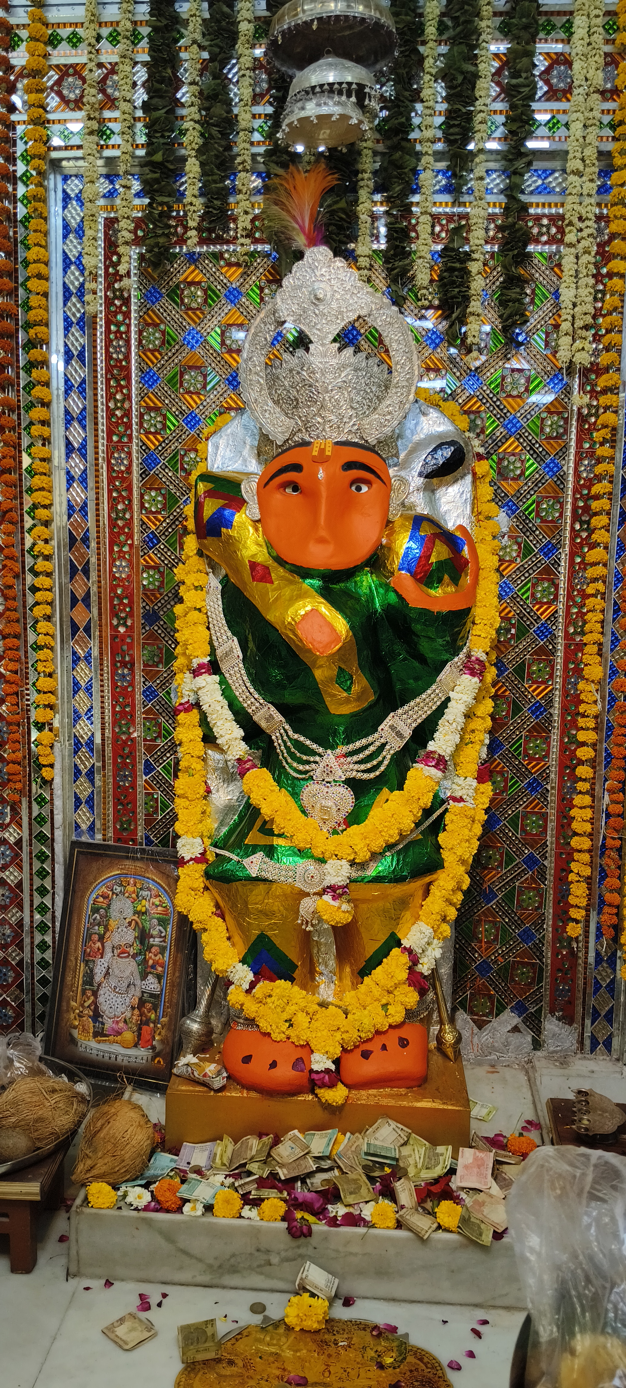 Hanuman Chalisa will be recited for 12 hours today at the 203-year-old ...