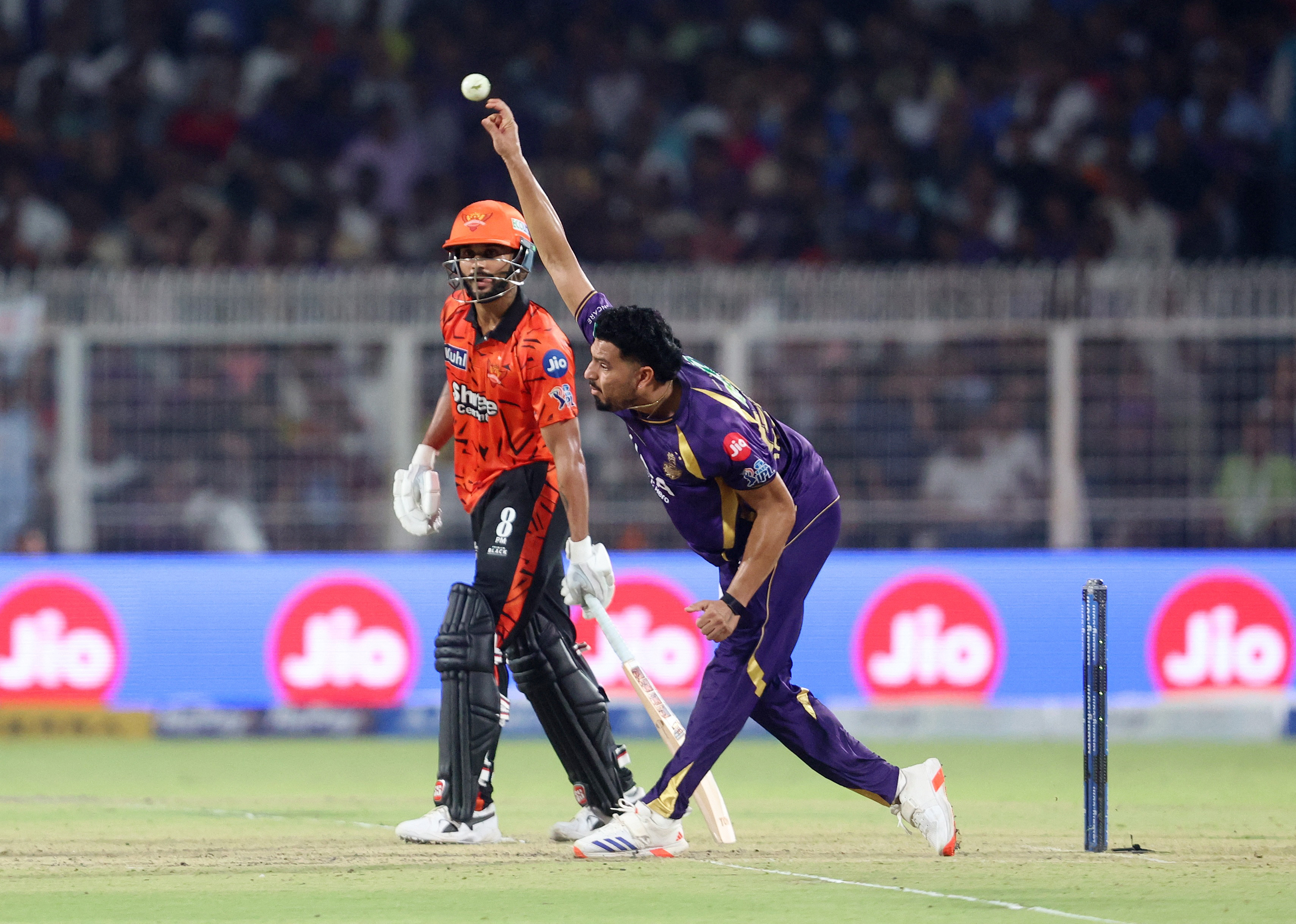 SRH Crushes KKR by 65 Runs