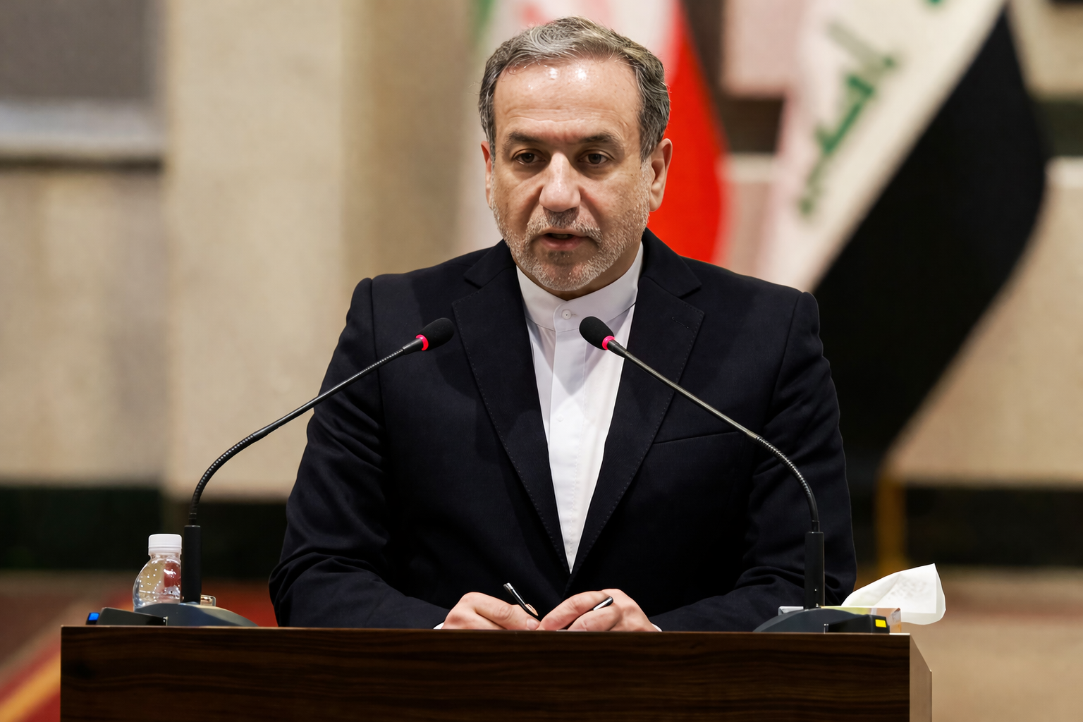 ईरान के विदेश मंत्री अब्बास अराघची की तस्वीर।