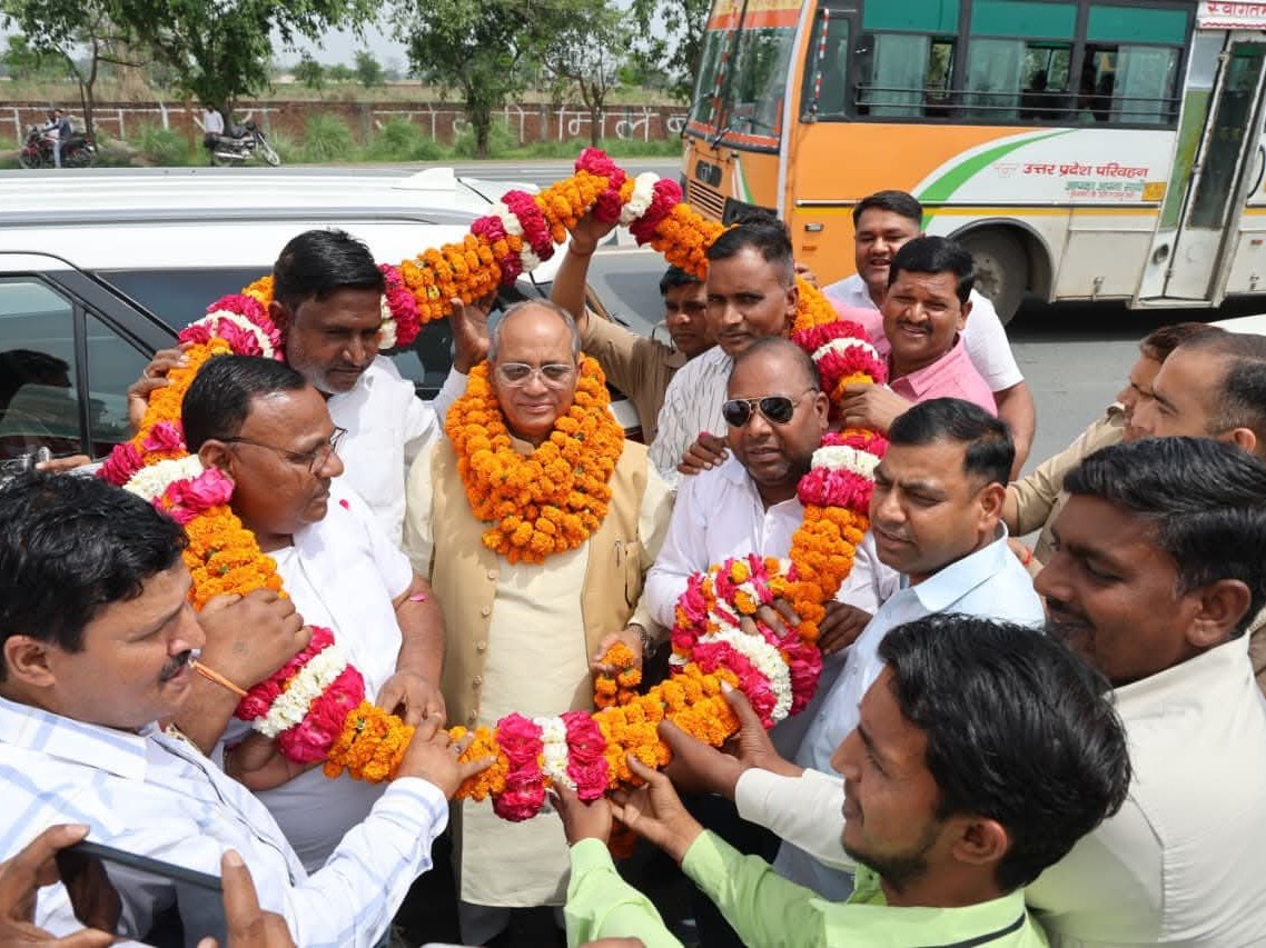 Eta Ex-MP Raju Bhaiya Visits Syana | Election Mantra