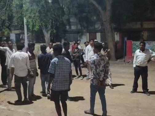 स्थानीय लोगों में भारी आक्रोश