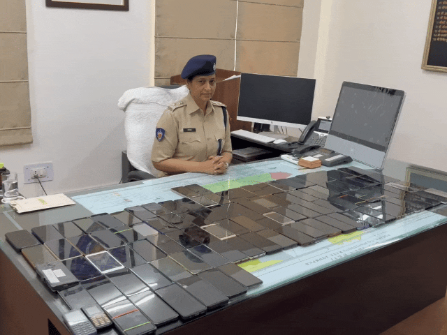 Jodhpur Cyber Cell Recovers 110 Lost Mobiles Worth ₹33 Lakh