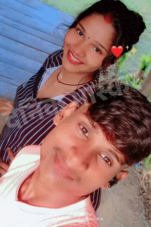 इस तस्वीर में आरोपी पायल अपने बॉयफ्रेंड राहुल के साथ दिखाई दे रही है। दोनों फिलहाल जेल में बंद हैं।