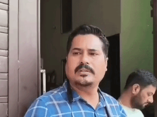 विजय कुमार सैनी।