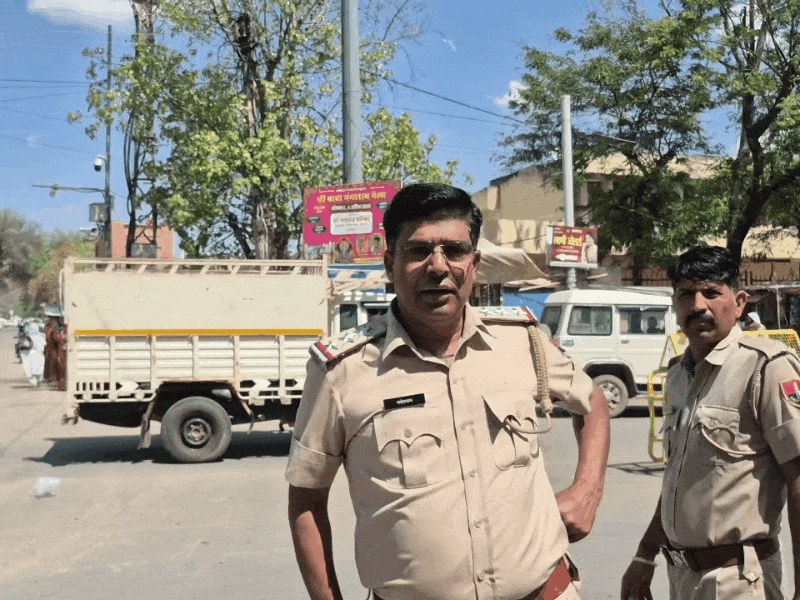 यातायात व्यवस्था को सुचारू बनाने के लिए 'बस डिपो चौक' पर एक व्यवस्थित ट्रैफिक चैनल (अस्थाई बाईपास) तैयार किया है।