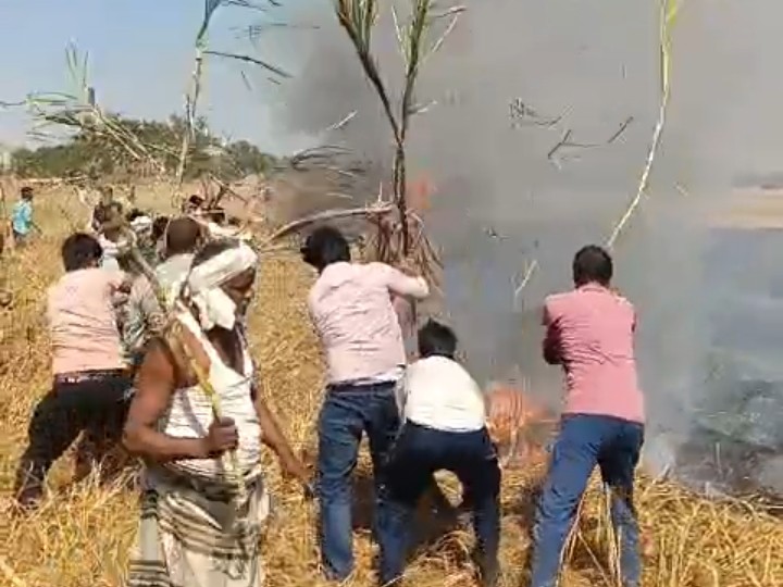 Mau Farmers Huge Loss | Wheat Crop Fire Due to Short Circuit
