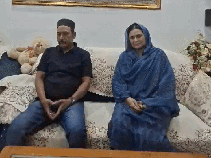 नाज और कलीमुद्दीन सिद्दीकी जो कि 17 तारीख को प्राइवेट सिस्टम से हज के लिए रवाना हो रहे हैं।