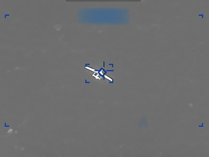 अमेरिकी सेंट्रल कमांड ने रविवार को ईरानी ड्रोन गिराने का फुटेज जारी किया।