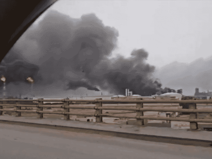 ईरान में शनिवार को महशहर पेट्रोकेमिकल स्पेशल इकोनॉमिक जोन पर हुए हमले में 5 लोगों की मौत हो गई और 170 से ज्यादा लोग घायल हुए।