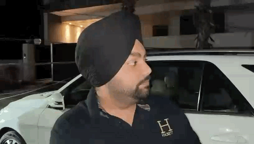 जानकारी देते हुए अर्शदीप