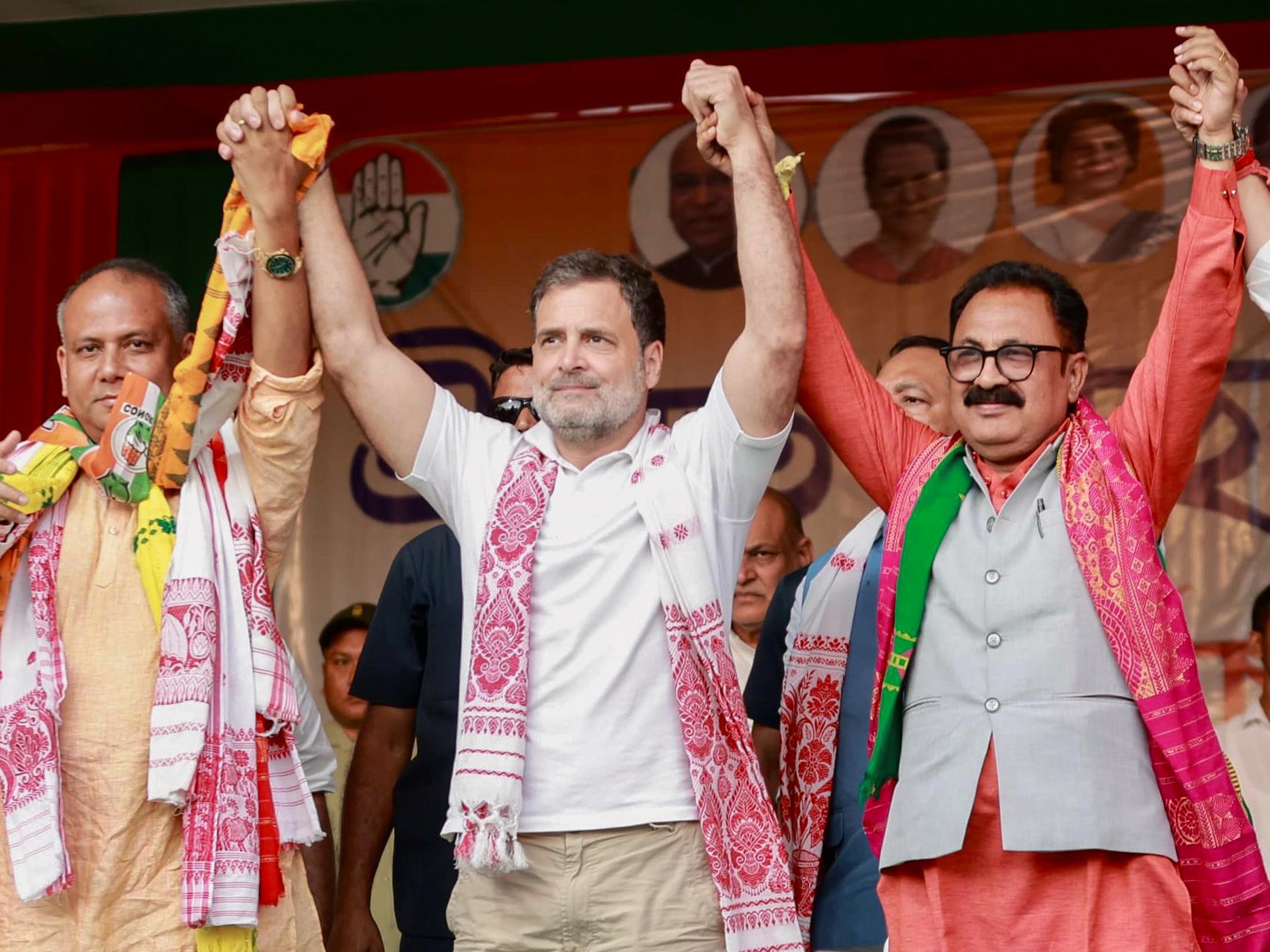 असम के कामरूप में राहुल गांधी ने रविवार को जनसभा को संबोधित किया। - Dainik Bhaskar