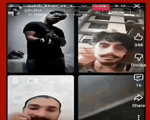 तस्वीर छह महीने पुरानी है। इसमें संदिग्ध आतंकी साबिक के साथ ग्रुप वीडियो कॉल पर तीन अन्य युवक भी जुड़े हुए थे।