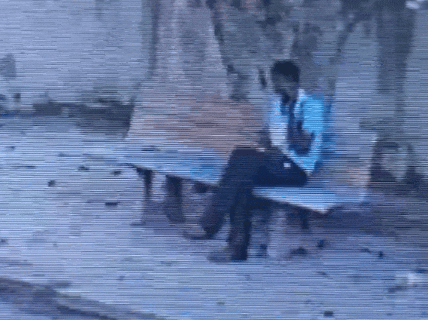 सीसीटीवी फुटेज में रिकॉर्ड बाइक चोरी की वारदात।