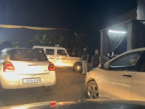 शिकायत के बाद पेट्रोलिंग टीम मौके पर पहुंचकर पार्टी रुकवाई।