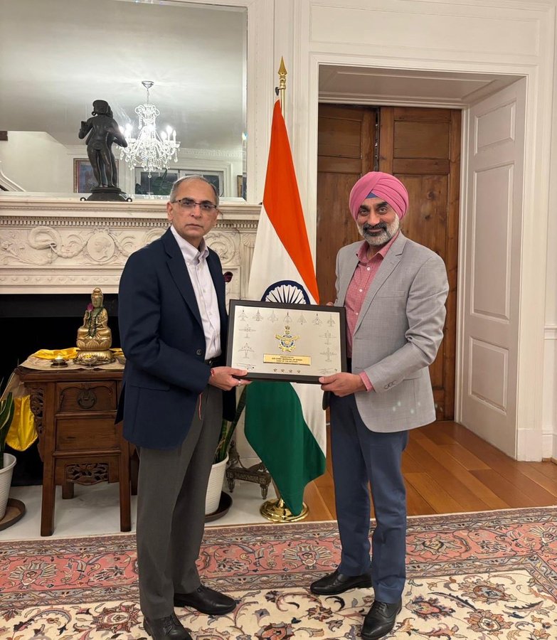 ये चर्चा अमेरिका-भारत की रक्षा साझेदारी पर आधारित है।