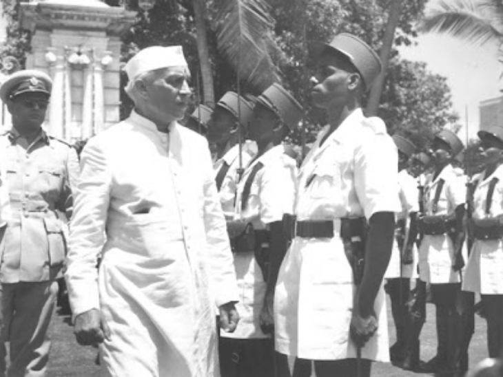 1955 में प्रधानमंत्री पं. जवाहर लाल नेहरू ने पांडिचेरी का दौरा किया था।