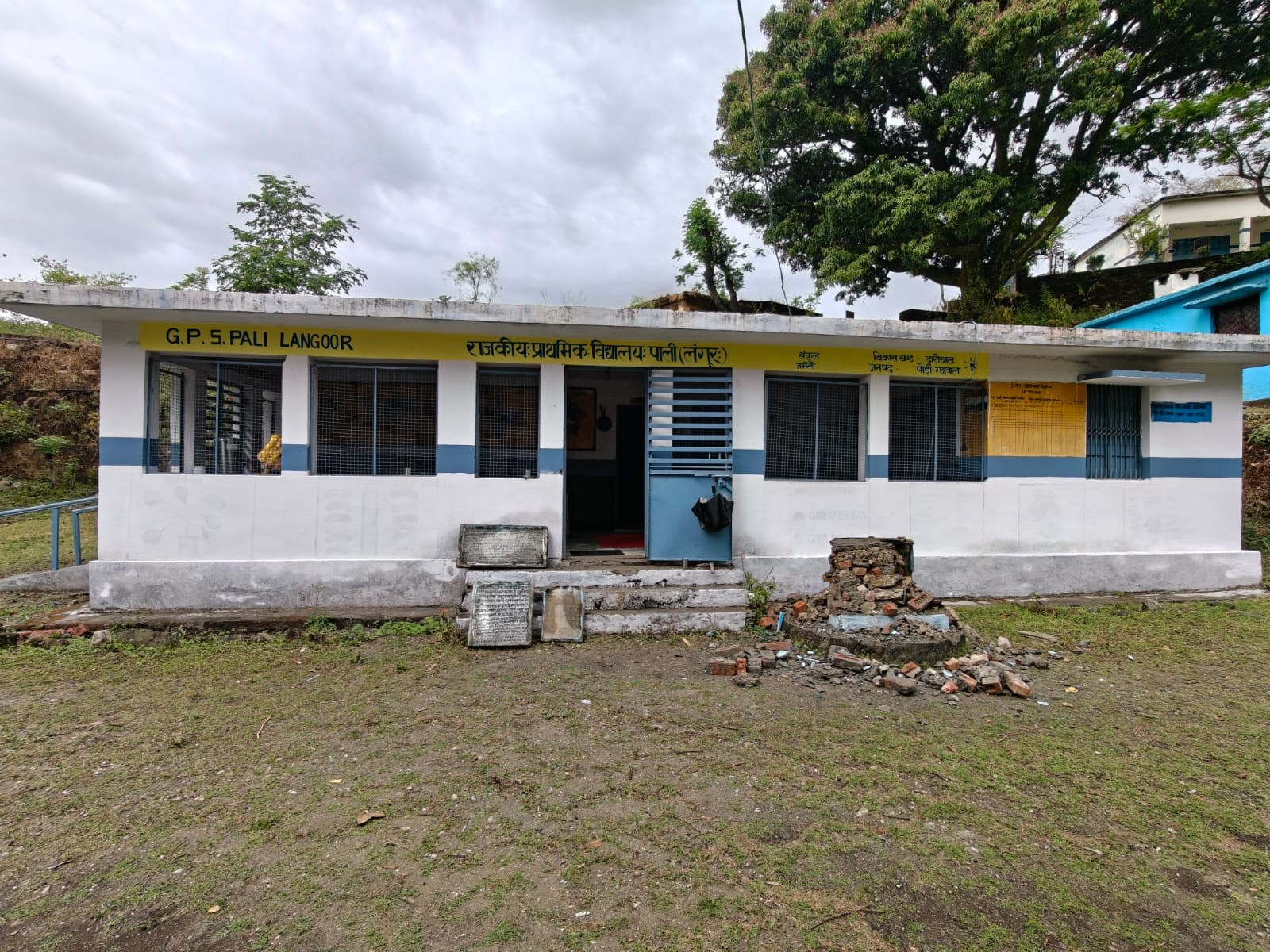 40 Schools Closed in Pauri :- पौड़ी में 40 स्कूलों पर लटके ताले, 32 विद्यालयों में एक भी छात्र नहीं !
