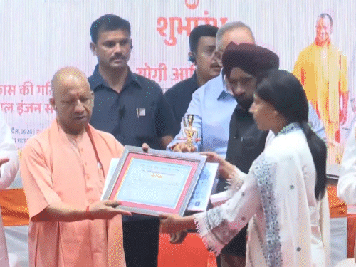 सीएम ने बताया- हाल ही में मैं कृषि मौसम वैज्ञानिकों से बात कर रहा था कि खेती के समय अचानक मौसम क्यों बिगड़ गया।