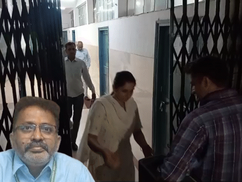 रेड डालने के बाद डॉक्यूमेंट जब्त कर ले जाती एसीबी की टीम, इनसेट में डिप्टी डॉयरेक्टर की फाइल फोटो। - Dainik Bhaskar