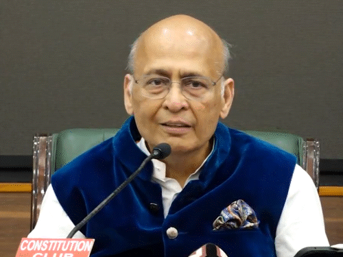 More information about TMC ओ'ब्रायन, सागरिका घोष, RJD के मनोज ख DMK रहे।