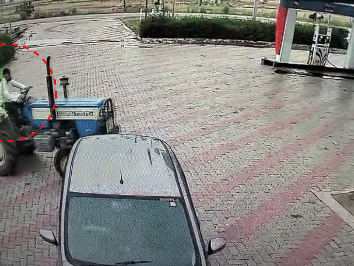 ट्रैक्टर-ट्रॉली लेकर विनोद पेट्रोल पंप परिसर के अंदर चला आया।