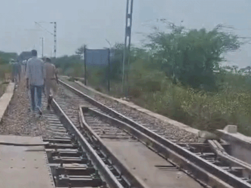 चित्तौड़गढ़ में मालगाड़ी डिरेल की साजिश