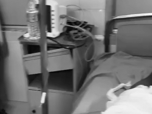 सिलेंडर ब्लास्ट के चलते 2 बच्चा गंभीर रूप से घायल हुए। एक का आधा शरीर जल गया।