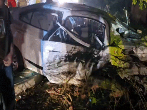 कार सवार नेताम परिवार शादी में शामिल होकर लौट रहा था