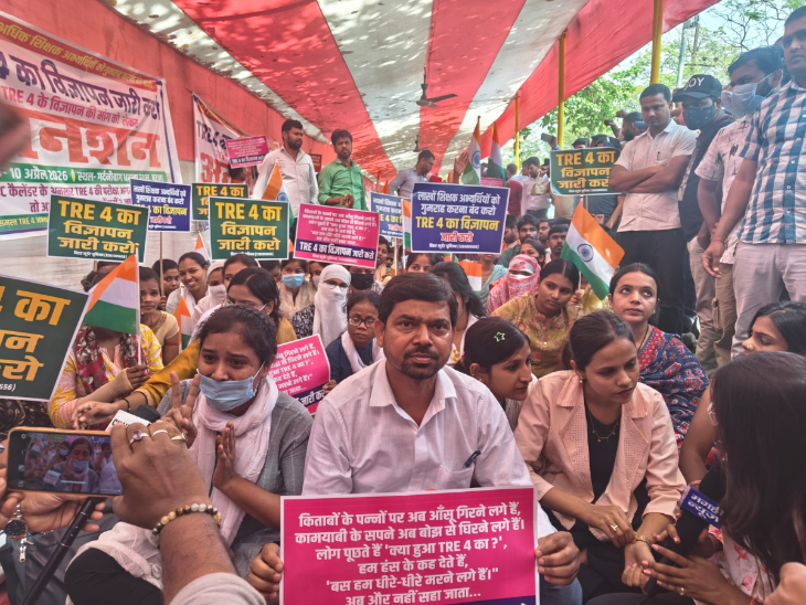 पटना में TRE-4 कैंडिडेट्स का आंदोलन, कई छात्र हुए बेहोश:  जल्द विज्ञापन जारी करने की मांग, दिलीप कुमार बोले- 2 साल से इंतजार; अब बड़ा आंदोलन करेंगे – Patna News
