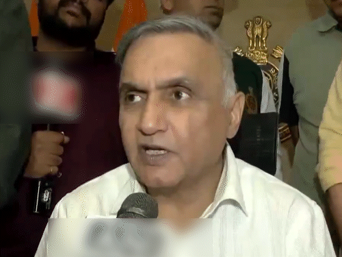 दिल्ली पुलिस के स्पेशल सेल के एडिशनल Cp प्रमोद सिंह कुशवाहा जानकारी देते हुए।