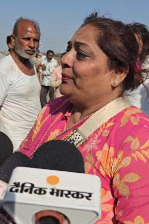 करीब 130 पर्यटक पंजाब से आए थे। पुलिस ने साथ आए लोगों से पूछताछ की।