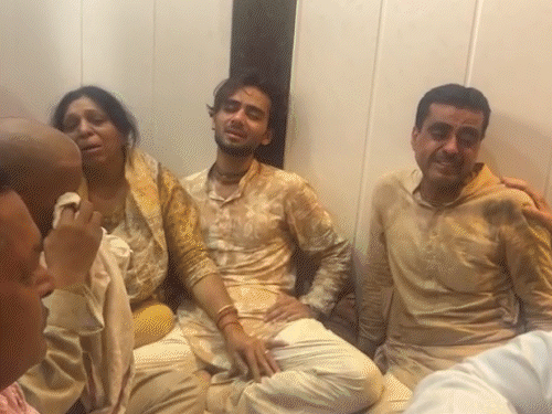 वृंदावन नाव हादसा, 5 चिताएं एकसाथ जलीं:  अबोहर के युवक की लाश मिली, लुधियाना की युवती लापता, अब तक 11 मौतें; CM बोले- यादगार बनाएंगे – Ludhiana News