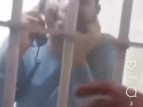 ये वीडियो अब सोशल मीडिया पर डिलीट हो गया है।