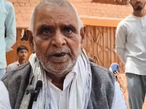 जटा शंकर सिंह ने बताया कि बेटा राजीव 2 बार देवरी के ग्राम प्रधान रहे। महिला सीट होने पर बहू प्रतिभा सिंह ग्राम प्रधान बनीं।