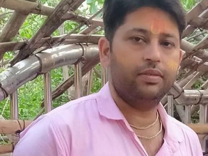 रोहित कुमार ने बताया कि मंदिरों में माथा टेकने गए कुछ लोग आराम करते रहे जिससे उनकी जान बच गई।