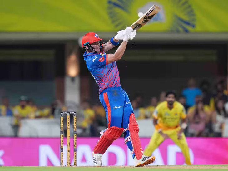 स्टब्स 38 गेंदों पर 60 रन बनाकर आउट हुए।