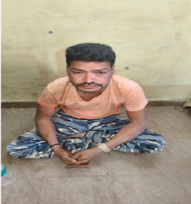 आरोपी धनेश्वर साहू को पुलिस ने गिरफ्तार कर लिया है।