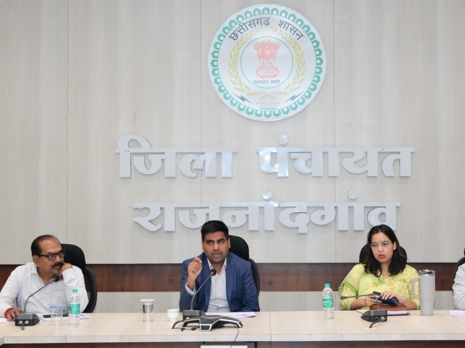 राजनांदगांव से किसान दल कृषि मेले रवाना:  जनगणना 2027 के पहले चरण की तैयारी भी तेज – Rajnandgaon News