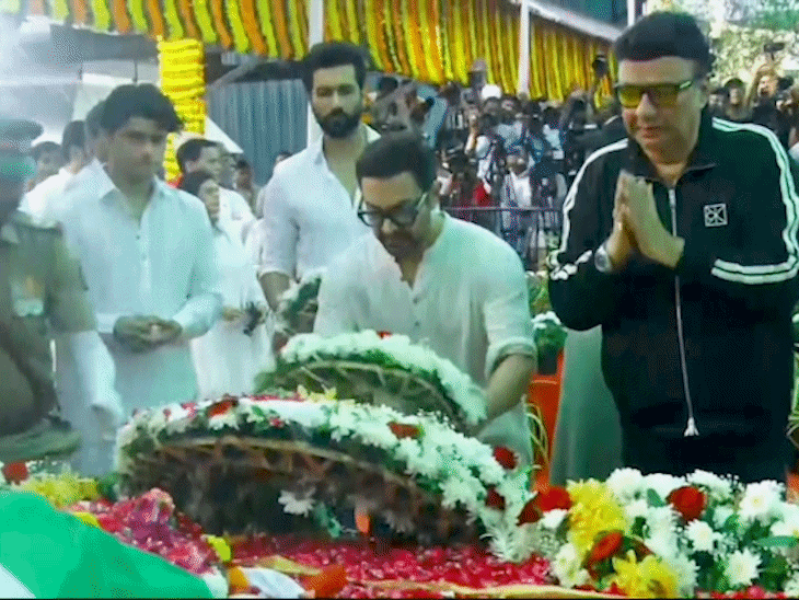 राजकीय सम्‍मान के साथ आशा भोसले का अंतिम संस्कार, बेटे आनंद ने दी मुखाग्नि