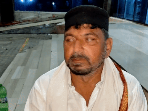 तस्वीर चांद कुरैशी की है। ये भी बारात के साथ थे, लेकिन दूसरी गाड़ी में सफर कर रहे थे।