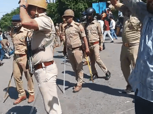 Police force from several stations reached the spot to control the agitated employees in Sector 62.