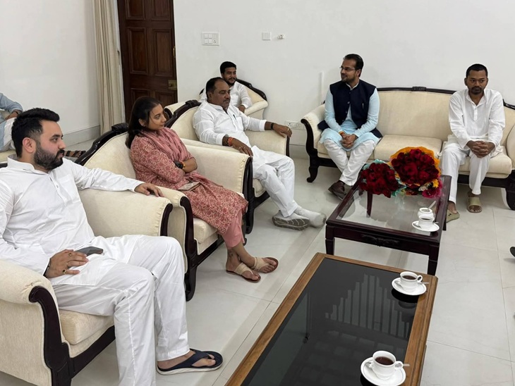 निशांत पार्टी जॉइन करने के बाद लगातार लोगों से मिल रहे हैं। 12 अप्रैल को उन्होंने समस्तीपुर की सांसद शंभावी चौधरी और अन्य लोगों से मुलाकात की।