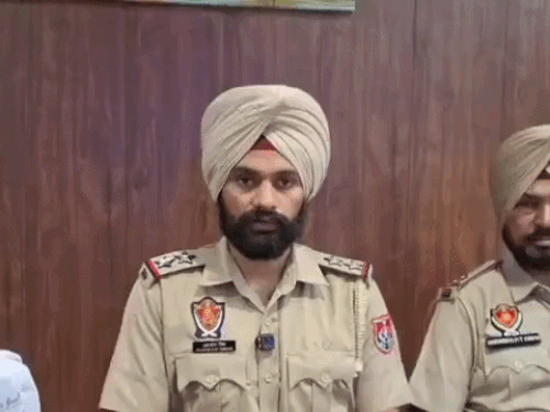 सब-इंस्पेक्टर पुष्पजोत सिंह