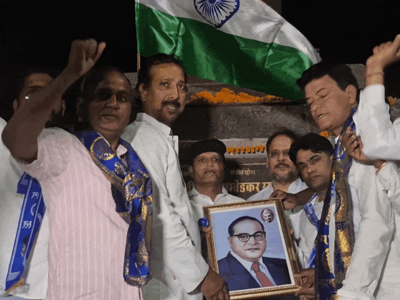 भीमराव अंबेडकर जयंती पर हुए कार्यक्रम में पूर्व मंत्री राजेंद्र गुढ़ा भी शामिल हुए।